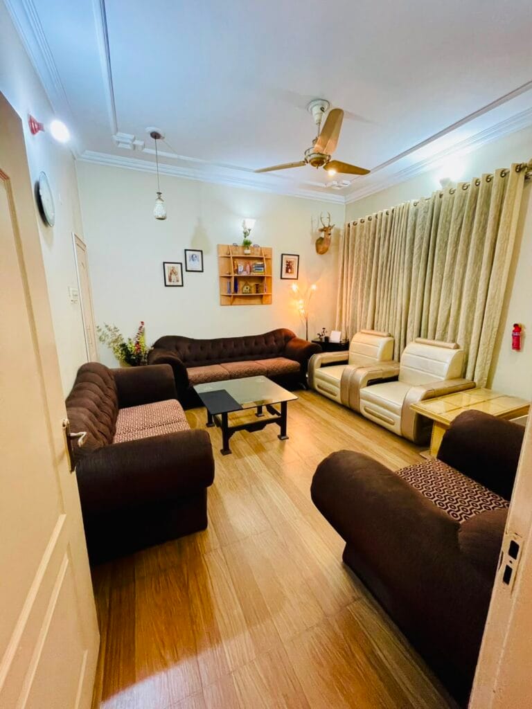 Drawing room in 10 Marla triple storey house for sale in Gulberg 3, Lahore
