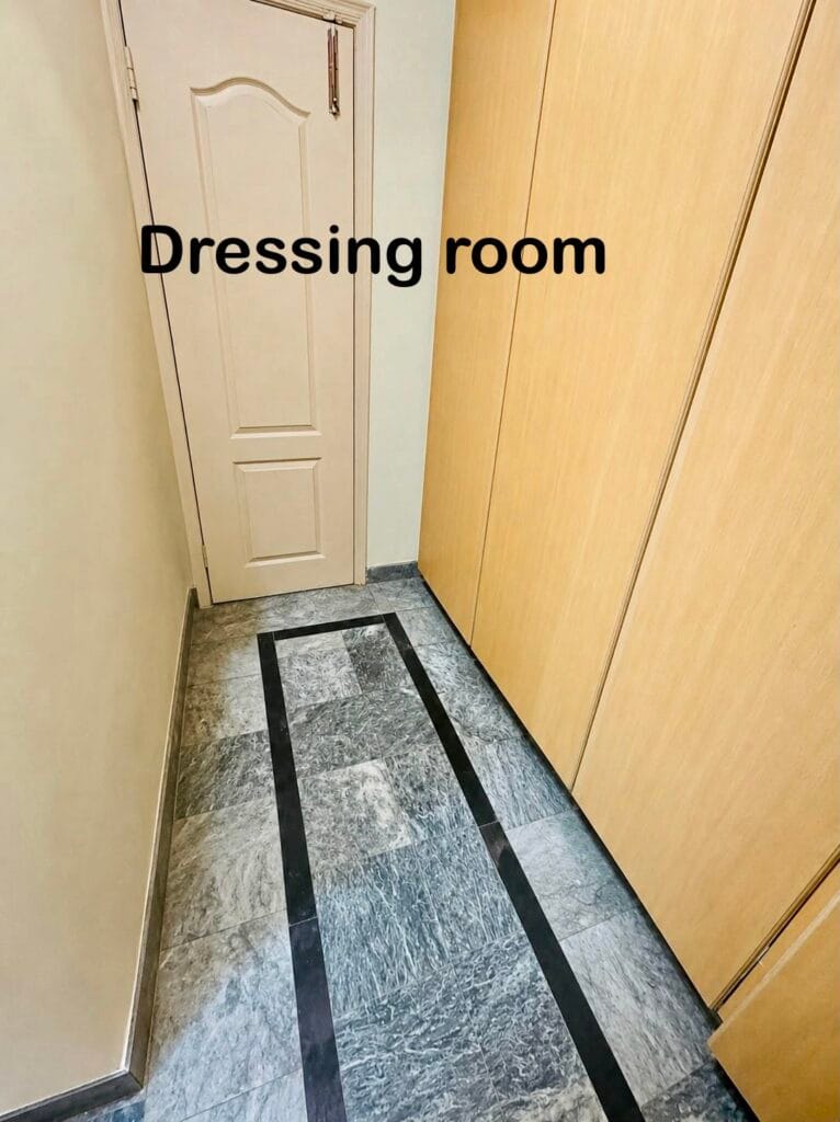 Dressing Room in 10 Marla triple storey house for sale in Gulberg 3, Lahore