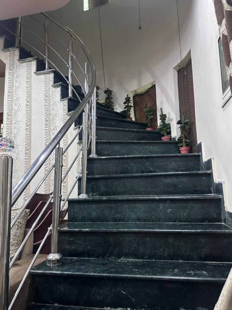 Staircase in 10 Marla house for sale in Punjab Govt. Society Phase 2, Lahore