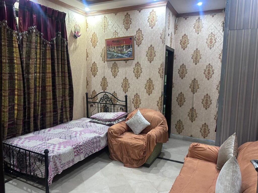Bedroom 2 in 10 Marla house for sale in Punjab Govt. Society Phase 2, Lahore