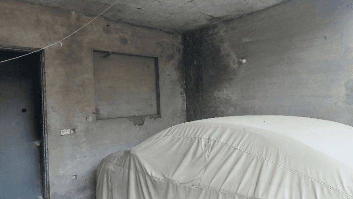 1-car covered parking at 8 Marla double storey Grey Structure house for sale in Dream Garden, Lahore